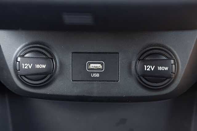 Hyundai IONIQ 100kW Premium 38kWh 5dr Auto