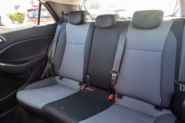 Hyundai i20 1.2 MPi SE 5dr