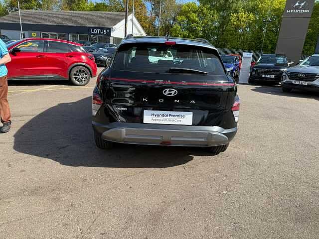Hyundai KONA 1.6T 138 Advance 5dr DCT Black