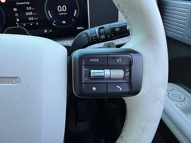 Hyundai SANTA FE 1.6 TGDi Plug-in Hybrid Ultimate 5dr 4WD Auto