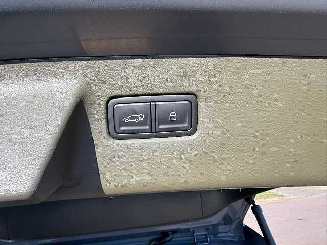 Hyundai SANTA FE 1.6 TGDi Plug-in Hybrid Ultimate 5dr 4WD Auto
