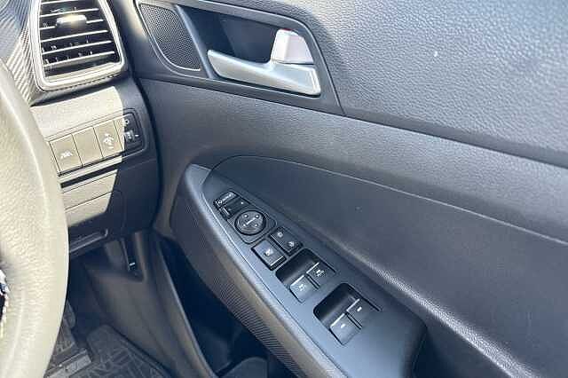 Hyundai TUCSON 1.6 TGDi 177 SE Nav 5dr 2WD DCT