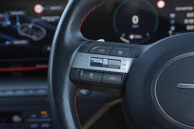 Hyundai KONA 1.6 GDi Hybrid N Line 5dr DCT Red