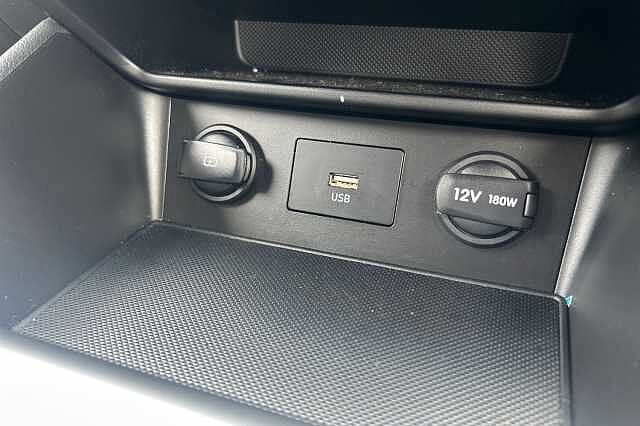 Hyundai KONA 1.0 TGDi 48V MHEV SE Connect 5dr White
