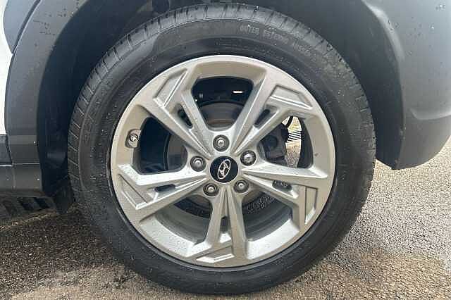 Hyundai KONA 1.0 TGDi 48V MHEV SE Connect 5dr White