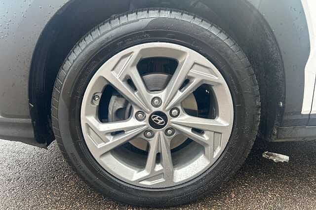 Hyundai KONA 1.0 TGDi 48V MHEV SE Connect 5dr White