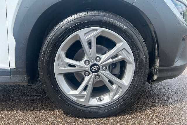 Hyundai KONA 1.0 TGDi 48V MHEV SE Connect 5dr White