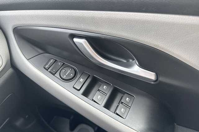 Hyundai i30 1.4T GDI Premium SE 5dr DCT