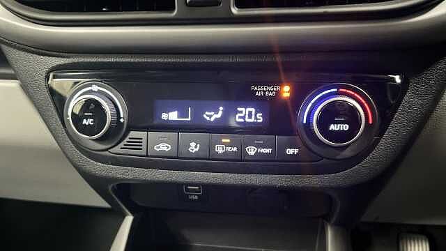 Hyundai I10 1.0 Premium Hatchback 5dr Petrol Manual Euro 6 (s/s) (67 ps) Grey