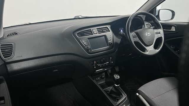 Hyundai I20 1.2 SE Launch Edition Hatchback 5dr Petrol Manual Euro 6 (s/s) (84 ps) Grey