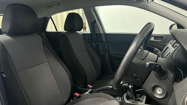 Hyundai I20 1.2 SE Launch Edition Hatchback 5dr Petrol Manual Euro 6 (s/s) (84 ps) Grey