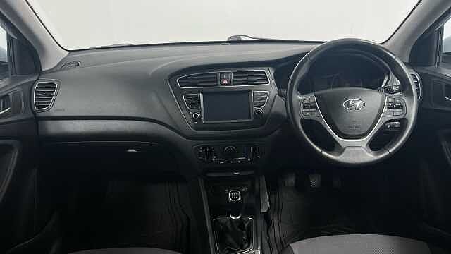 Hyundai I20 1.2 SE Launch Edition Hatchback 5dr Petrol Manual Euro 6 (s/s) (84 ps) Grey