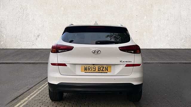Hyundai TUCSON 1.6 GDi SE Nav SUV 5dr Petrol Manual Euro 6 (s/s) (132 ps) White