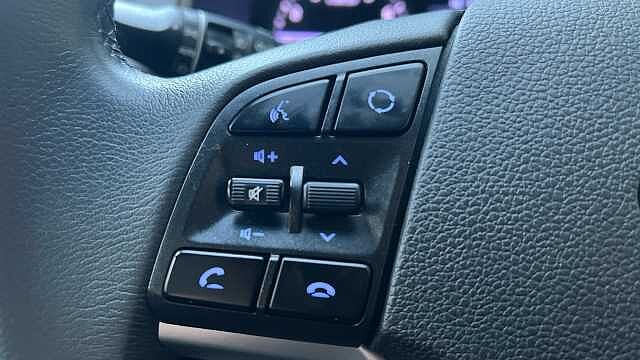 Hyundai TUCSON 1.6 GDi SE Nav SUV 5dr Petrol Manual Euro 6 (s/s) (132 ps) White