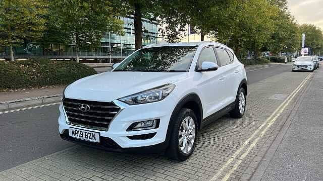 Hyundai TUCSON 1.6 GDi SE Nav SUV 5dr Petrol Manual Euro 6 (s/s) (132 ps) White