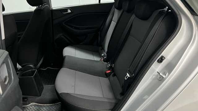 Hyundai i20 1.0 T-GDi SE Hatchback 5dr Petrol DCT Euro 6 (s/s) (100 ps)