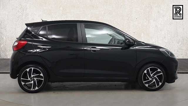 Hyundai I10 1.0 Premium Hatchback 5dr Petrol Auto Euro 6 (s/s) (67 ps) Black