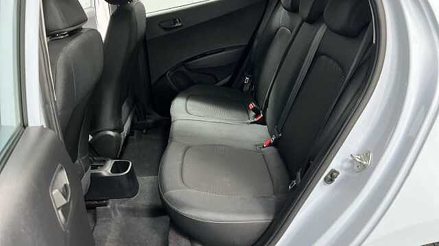 Hyundai i10 1.0 SE Hatchback 5dr Petrol Manual Euro 6 (67 ps)