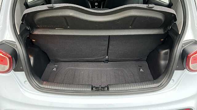 Hyundai i10 1.0 SE Hatchback 5dr Petrol Manual Euro 6 (67 ps)