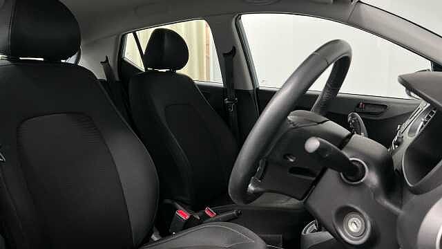 Hyundai i10 1.0 SE Hatchback 5dr Petrol Manual Euro 6 (67 ps)