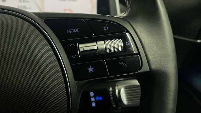 Hyundai IONIQ 6 77.4kWh Premium Saloon 4dr Electric Auto (228 ps)