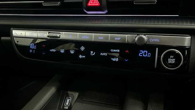 Hyundai IONIQ 6 77.4kWh Premium Saloon 4dr Electric Auto (228 ps)