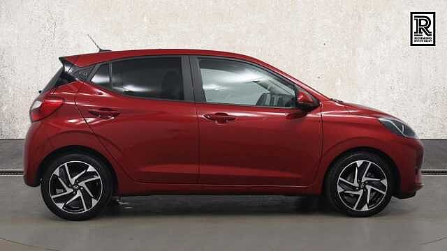 Hyundai I10 1.0 Premium Hatchback 5dr Petrol Auto Euro 6 (s/s) (67 ps) Dragon Red