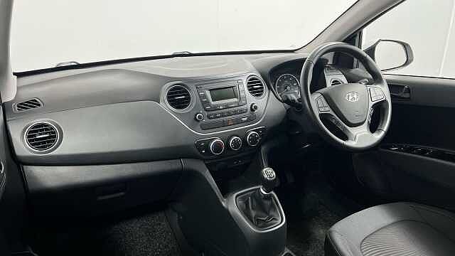 Hyundai i10 1.0 SE Hatchback 5dr Petrol Manual Euro 6 (67 ps)