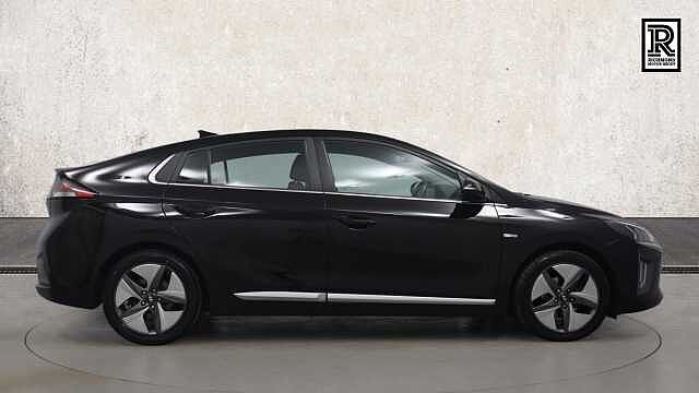 Hyundai IONIQ 1.6 h-GDi 1st Edition Hatchback 5dr Petrol Hybrid DCT Euro 6 (s/s) (141 ps)