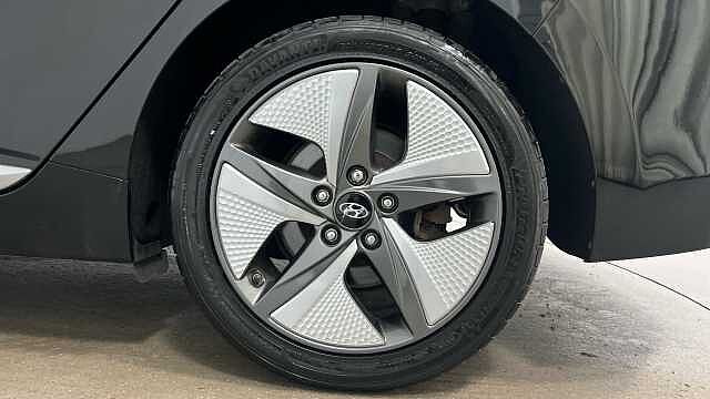 Hyundai IONIQ 1.6 h-GDi 1st Edition Hatchback 5dr Petrol Hybrid DCT Euro 6 (s/s) (141 ps)