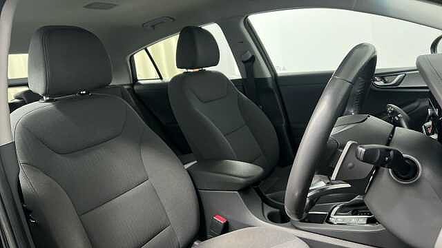Hyundai IONIQ 1.6 h-GDi 1st Edition Hatchback 5dr Petrol Hybrid DCT Euro 6 (s/s) (141 ps)