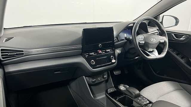 Hyundai IONIQ 38.3kWh Premium Hatchback 5dr Electric Auto (136 ps)