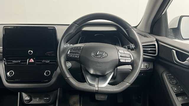 Hyundai IONIQ 38.3kWh Premium Hatchback 5dr Electric Auto (136 ps)