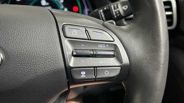 Hyundai IONIQ 38.3kWh Premium Hatchback 5dr Electric Auto (136 ps)