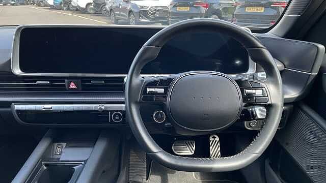 Hyundai IONIQ 6 77.4kWh Premium Saloon 4dr Electric Auto (228 ps)