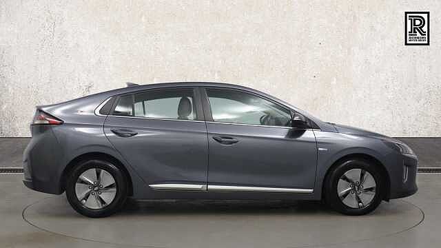 Hyundai IONIQ 1.6 h-GDi Premium Hatchback 5dr Petrol Hybrid DCT Euro 6 (s/s) (141 ps)