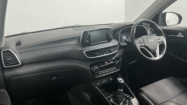 Hyundai TUCSON 1.6 GDi S Connect SUV 5dr Petrol Manual Euro 6 (s/s) (132 ps)