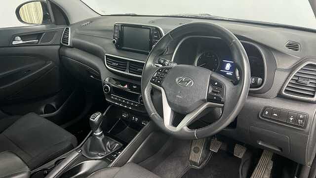 Hyundai TUCSON 1.6 GDi S Connect SUV 5dr Petrol Manual Euro 6 (s/s) (132 ps)