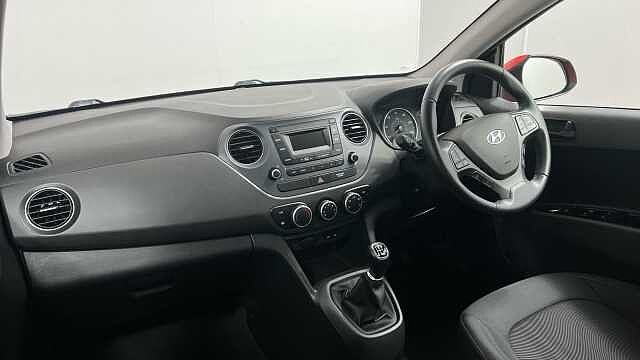 Hyundai i10 1.2 SE Hatchback 5dr Petrol Manual Euro 6 (87 ps)