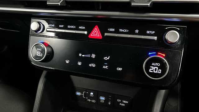 Hyundai TUCSON 1.6 T-GDi Advance SUV 5dr Petrol Manual Euro 6 (s/s) (160 ps) Atlas White