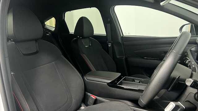 Hyundai TUCSON 1.6 T-GDi N Line SUV 5dr Petrol Hybrid Auto Euro 6 (s/s) (215 ps) ATLAS WHITE