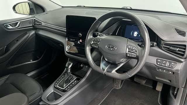 Hyundai IONIQ 1.6 h-GDi 8.9kWh Premium SE Hatchback 5dr Petrol Plug-in Hybrid DCT Euro 6 (s/s)