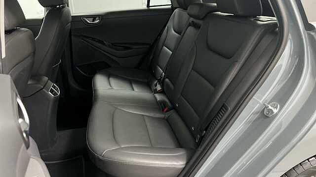 Hyundai IONIQ 1.6 h-GDi 8.9kWh Premium SE Hatchback 5dr Petrol Plug-in Hybrid DCT Euro 6 (s/s)
