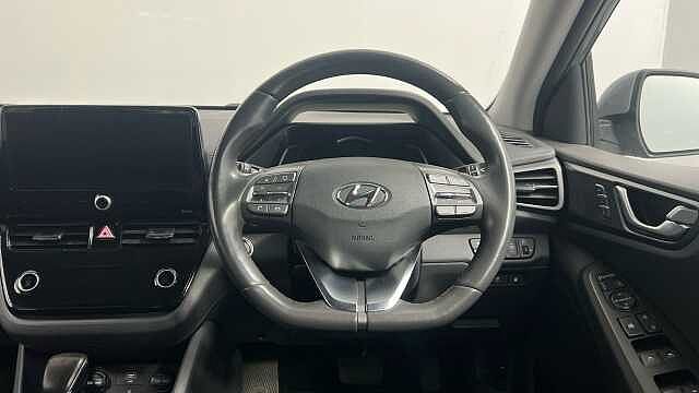 Hyundai IONIQ 1.6 h-GDi 8.9kWh Premium SE Hatchback 5dr Petrol Plug-in Hybrid DCT Euro 6 (s/s)