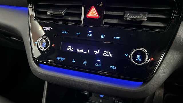 Hyundai IONIQ 1.6 h-GDi 8.9kWh Premium SE Hatchback 5dr Petrol Plug-in Hybrid DCT Euro 6 (s/s)