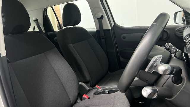 Hyundai INSTER Long Range 49kWh 01 SUV 5dr Electric Auto (115 ps)