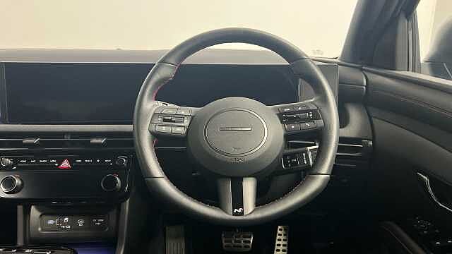Hyundai TUCSON 1.6 T-GDi 13.8kWh N Line Edition SUV 5dr Petrol Plug-in Hybrid Auto Euro 6 (s/s) ABYSS BLACK
