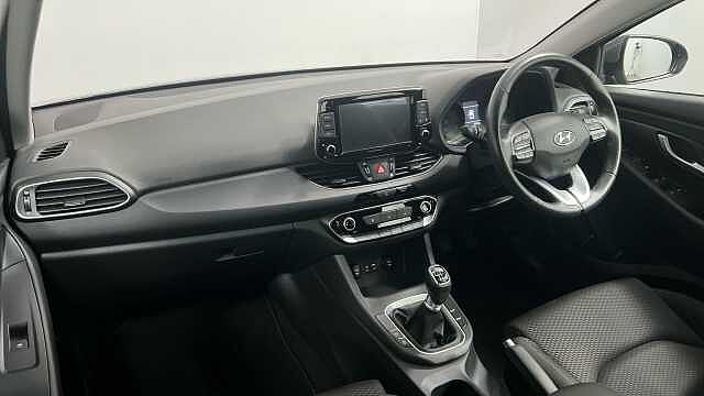 Hyundai i30 1.0 T-GDi Blue Drive SE Hatchback 5dr Petrol Manual Euro 6 (s/s) (120 ps)