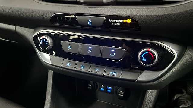 Hyundai i30 1.0 T-GDi Blue Drive SE Hatchback 5dr Petrol Manual Euro 6 (s/s) (120 ps)
