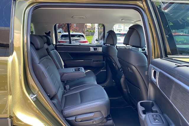 Hyundai SANTA FE ESTATE 1.6 TGDi Plug-in Hybrid Ultimate 5dr 4WD Auto Olive Green